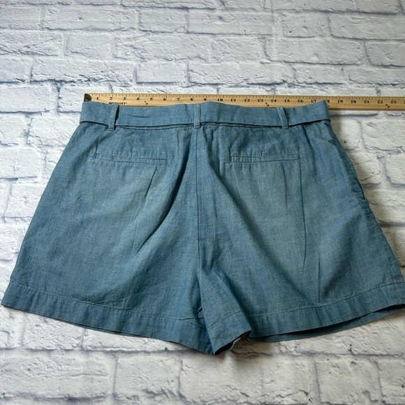 NWT Polo Ralph Lauren Chambray Belted Shorts. Size 14. - Picture 5 of 6